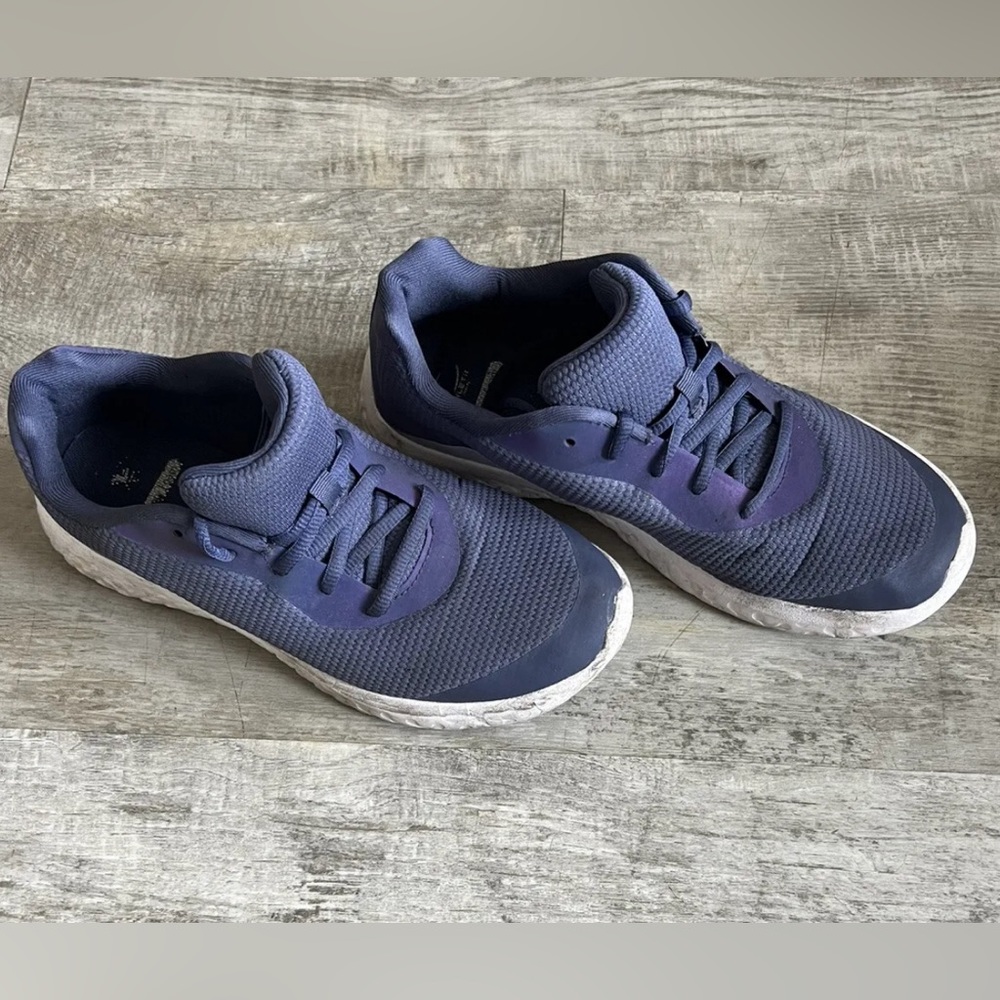 Athletic Works Woman’s Purple Mesh Sneakers Tennis Shoes MEMORY FOAM Size 9